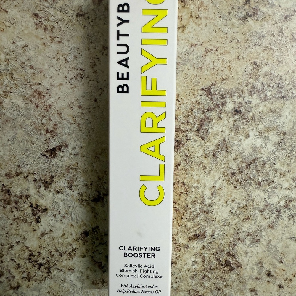 Beauty By Earth Clarifying Booster Serum - White & Yellow